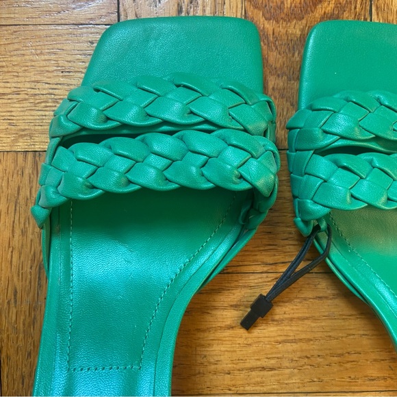 NWOT green Zara slide heels - Picture 5 of 7